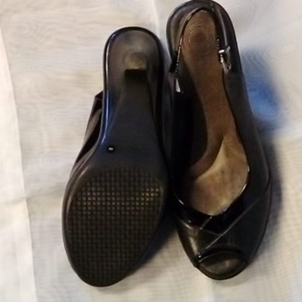 Beautiful black slingback shoes